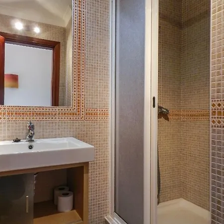 Residencia Julio Сагреш