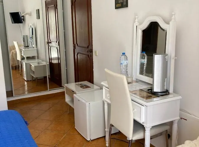Residencia Julio 게스트하우스 사그레스