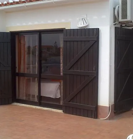 בית הארחה Residencia Julio 4*
