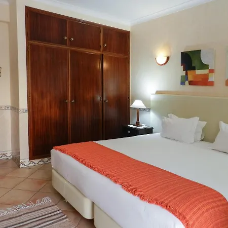 Residencia Julio ゲストハウス 4*